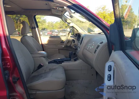 2007 Ford Escape Xlt/Xlt Sport from USA, damaged, VIN 1FMYU93157KB53161